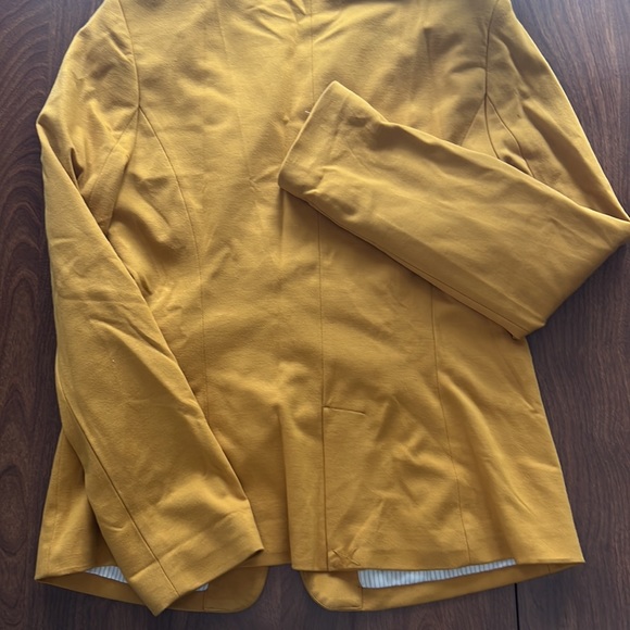 Soft philosophy casual yellow blazer - Picture 6 of 6